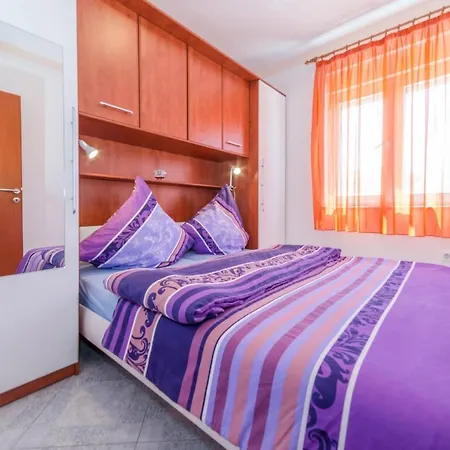 Apartment Hudic *