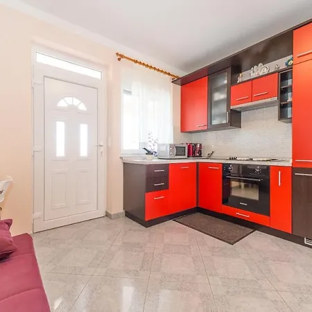 Apartment Hudic *