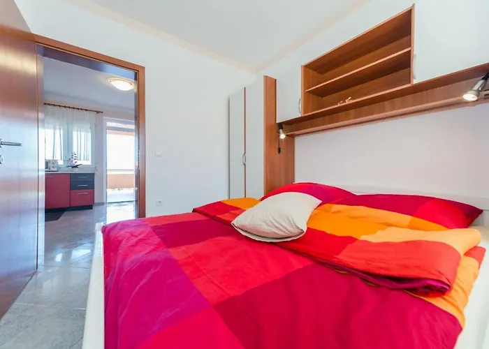 Hudic Апартаменты Вир