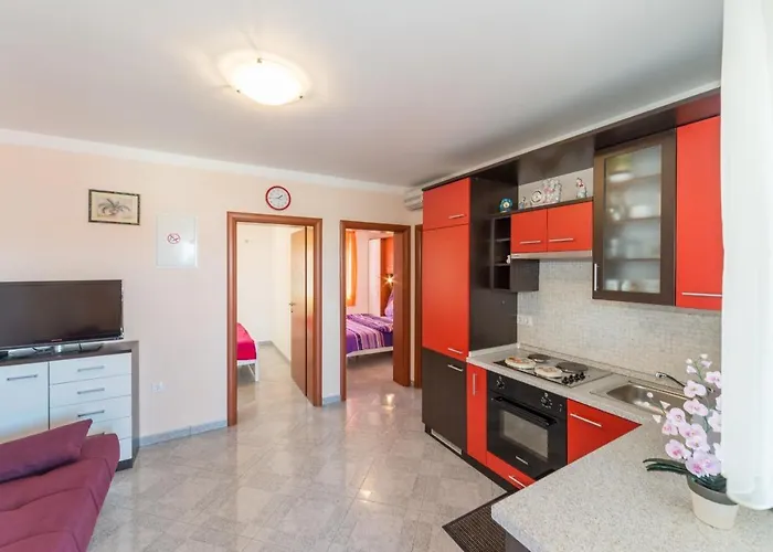 Hudic Апартаменты Вир